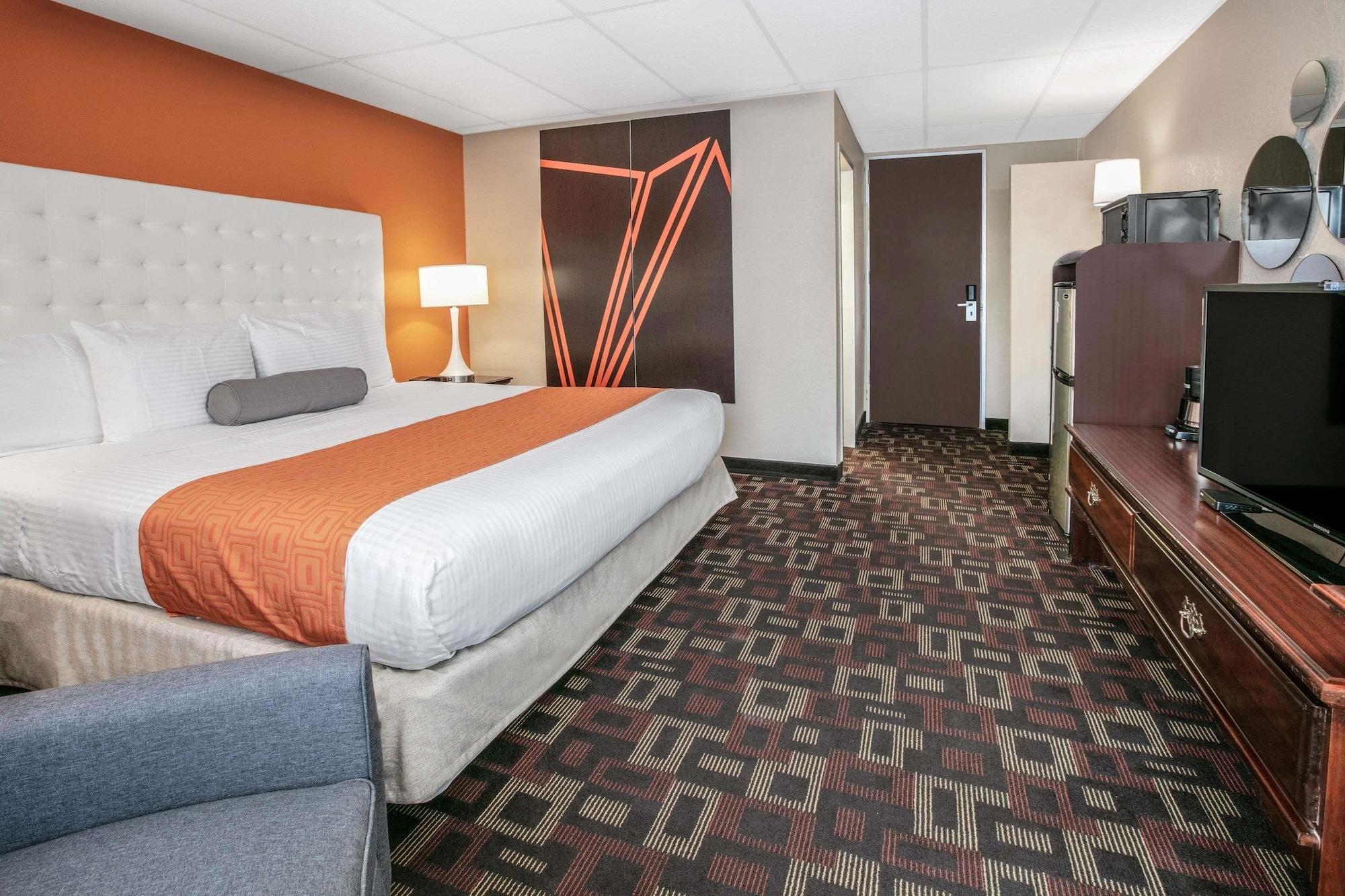ฮาวเวิร์ด จอห์นสัน บาย วินด์แฮม โอคลาโฮมาซิตี้ Hotel ภายนอก รูปภาพ