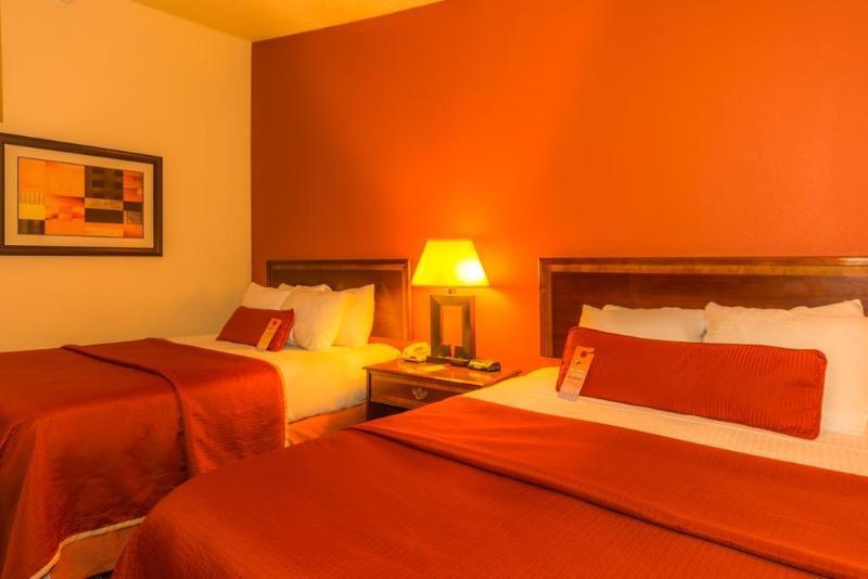 ฮาวเวิร์ด จอห์นสัน บาย วินด์แฮม โอคลาโฮมาซิตี้ Hotel ภายนอก รูปภาพ